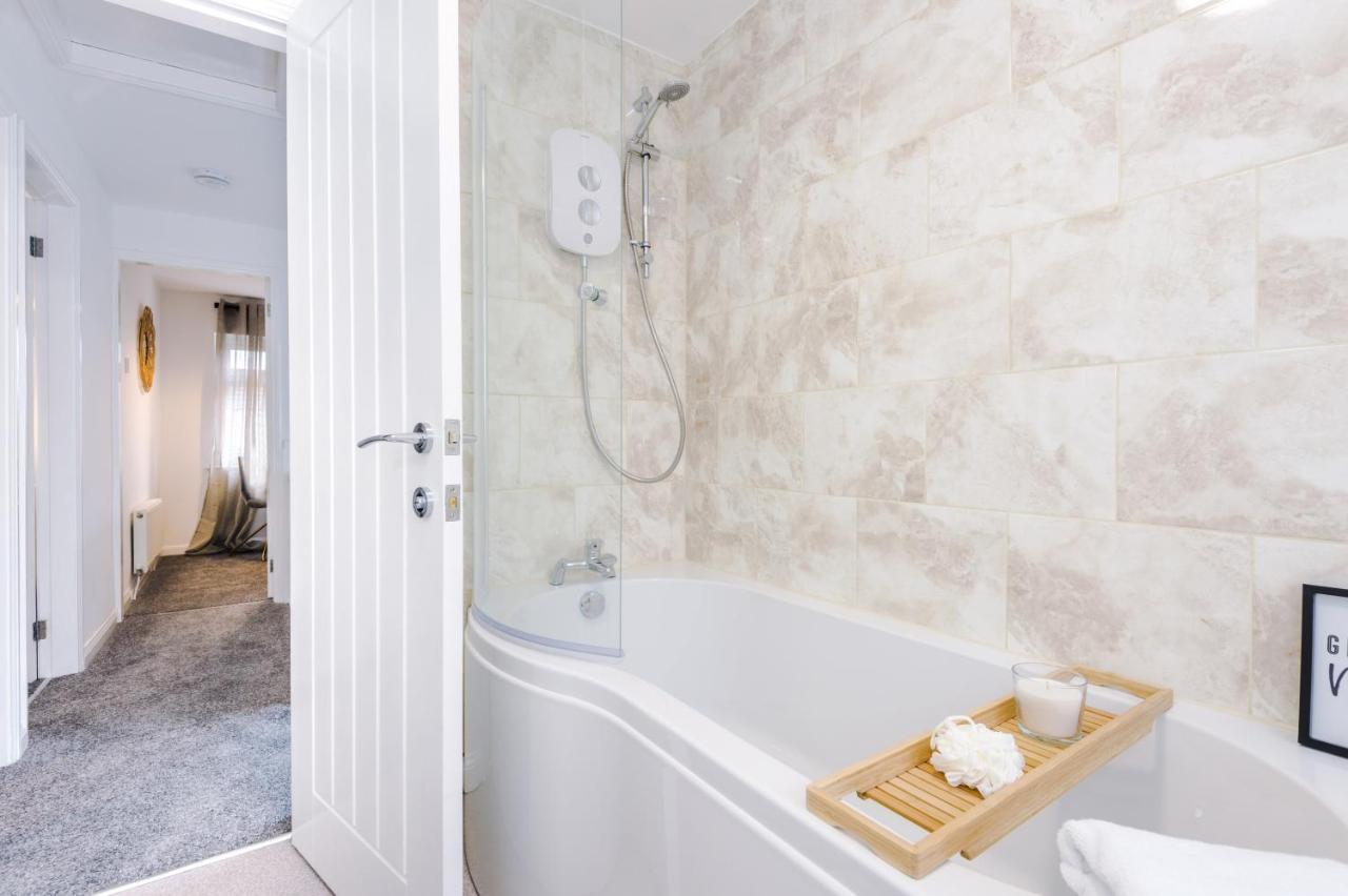 Welcoming 3 Bed Home, 10 Mins From Chester Races And Zoo Saughall Exterior foto