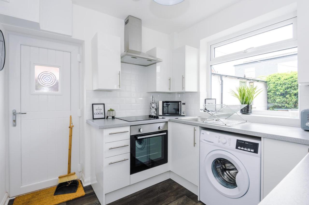 Welcoming 3 Bed Home, 10 Mins From Chester Races And Zoo Saughall Exterior foto