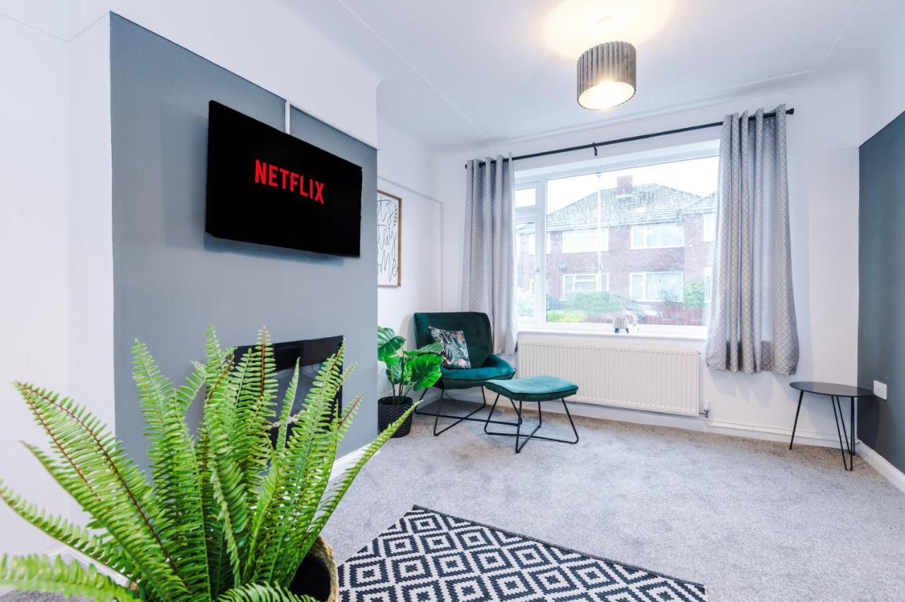 Welcoming 3 Bed Home, 10 Mins From Chester Races And Zoo Saughall Exterior foto