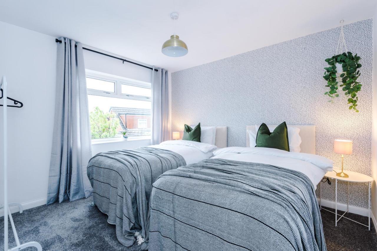 Welcoming 3 Bed Home, 10 Mins From Chester Races And Zoo Saughall Exterior foto